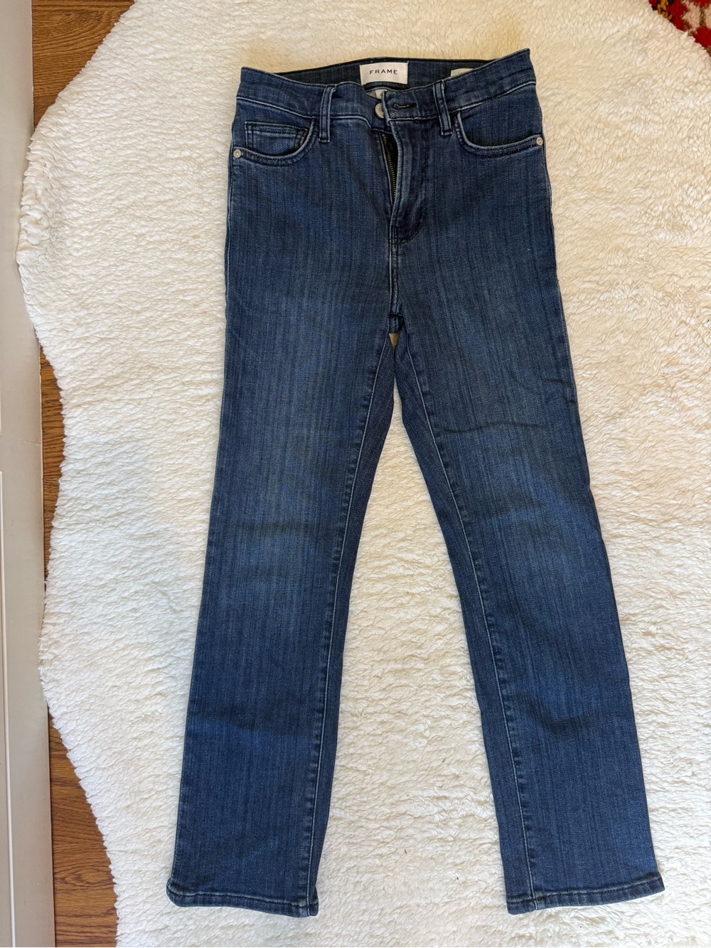 Frame Denim Le High Straight Leg Jeans in Thunderstruck. Size 25.